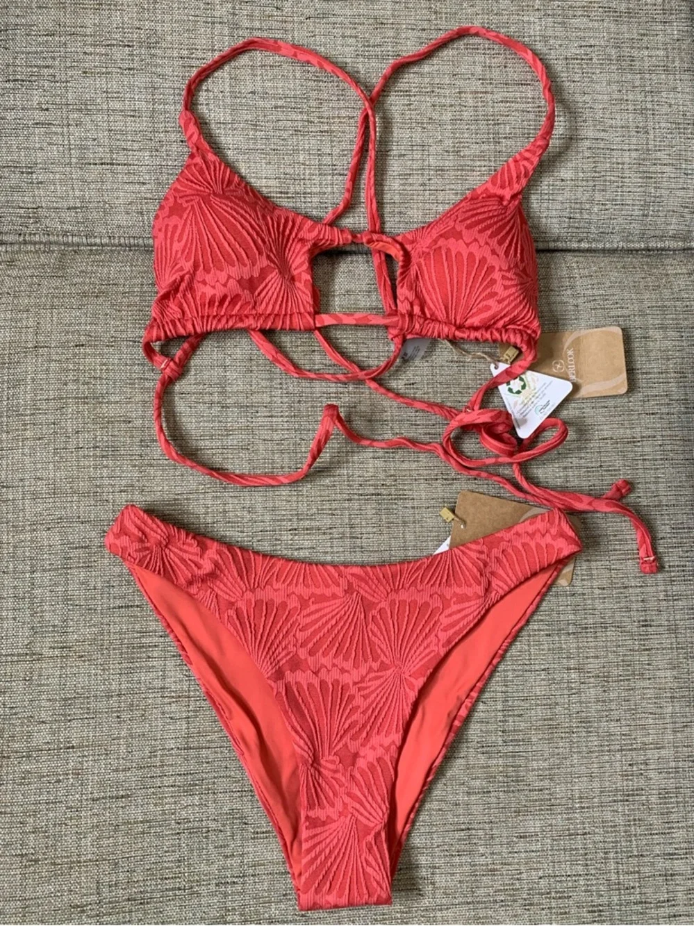 NWT BERLOOK Jacquard Seashell Bikini Swimsuit in Coral, Size XS - Picture 6 of 8